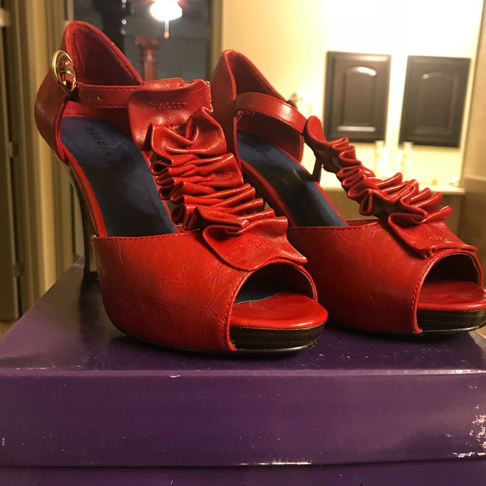 Red heels.
